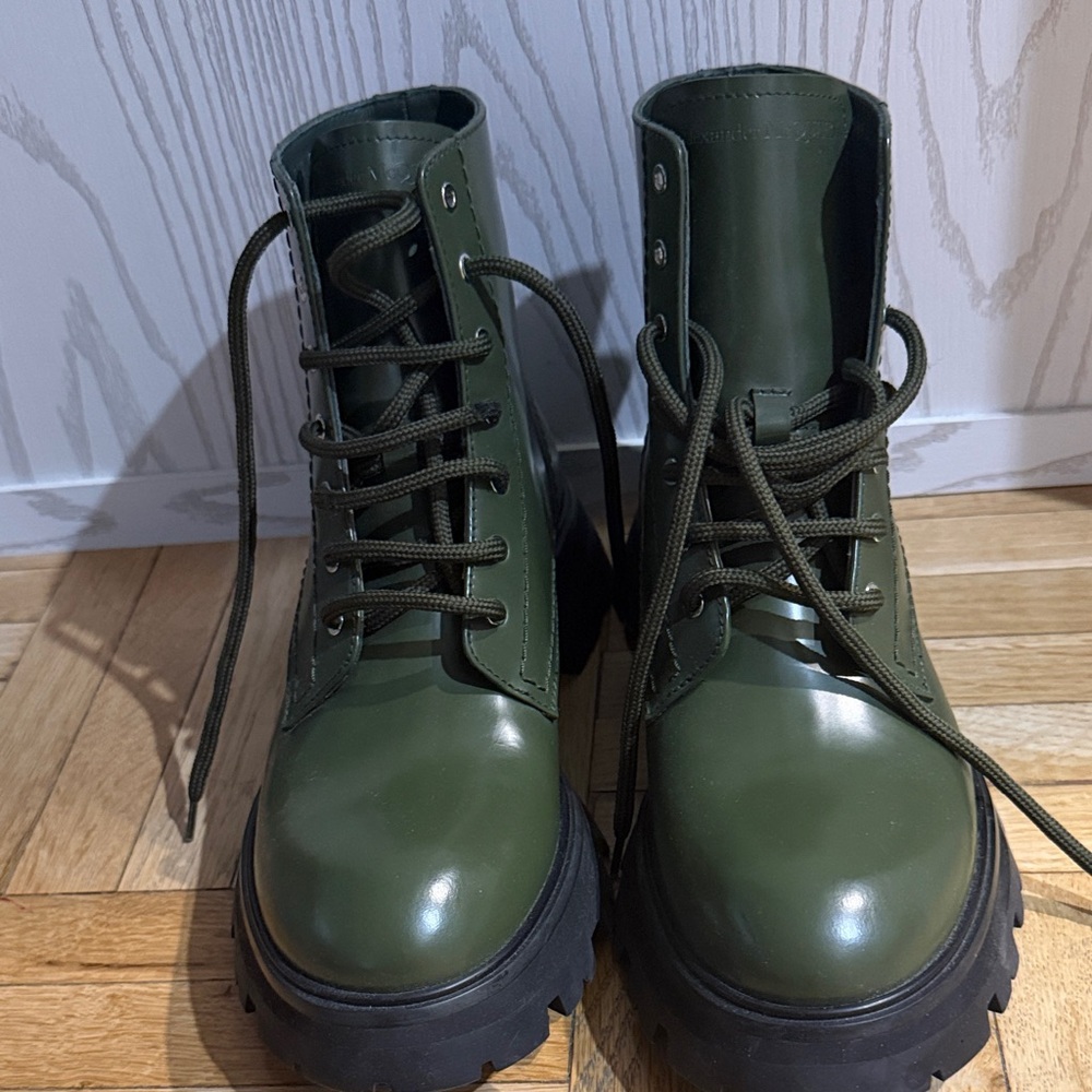 Alexander McQueen Olive Lace-Up Combat Boots